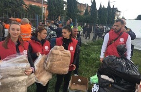 Caritas Schweiz / Caritas Suisse: Secours d'urgence de Caritas en Albanie : des abris chauffés, des colis de nourriture et un soutien psychosocial