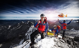 ARD Mediathek: Alltag der Bergwacht in beeindruckenden Bildern: "In höchster Not - Bergretter im Einsatz" | Doku-Serie ab 9. April als Streaming-Highlight in der ARD Mediathek