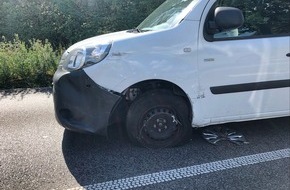 Polizei Mettmann: POL-ME: Schwerer Unfall nach Sekundenschlaf - Mettmann - 2208114