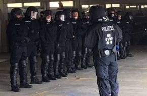 Polizeiinspektion Celle: POL-CE: Celle - Polizisten informierten Schüler über den Polizeiberuf
