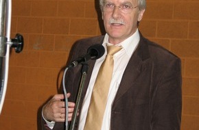 Société suisse de la sclérose en plaques: Assemblée générale 2005 de la Société suisse de la sclérose en plaques - Le Prof. Jürg Kesselring est le nouveau président de la Société SEP