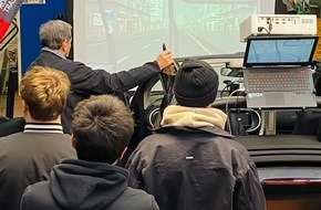Polizeiinspektion Heidekreis: POL-HK: Walsrode: 2. Verkehrssicherheitstag: Die BBS Walsrode "stand einen Tag lang Kopf"!
