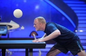 ProSieben: Stefan Raab: Vor dem Weihnachtsfest schlägt er sich noch ein letztes Mal (mit Bild)