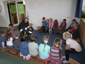 FW-AR: Kindergarten-Kinder aus Wennigloh sind gut auf Notfall vorbereitet