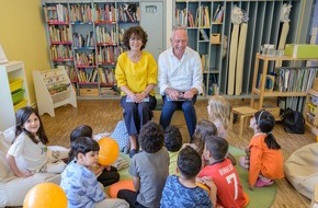 Stiftung Lesen: Pressemeldung: Großzügige Spende für die Leseförderung von der BBBank Stiftung - 1.000 (Vor-)Lese-Boxen für Kitas und Grundschulen