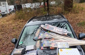 Bundespolizeidirektion München: Bundespolizeidirektion München: Explosives Wochenende für die Bundespolizei Waidhaus 50 Kilogramm Pyrotechnik sichergestellt