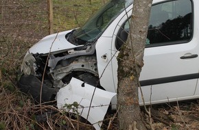 Kreispolizeibehörde Olpe: POL-OE: Fahrer verursacht Unfall und flüchtet