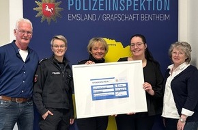 Polizeiinspektion Emsland/Grafschaft Bentheim: POL-EL: Lingen - Spenden&uuml;bergabe in der Polizeiinspektion Emsland/Grafschaft Bentheim - 2.400 Euro f&uuml;r Papenburger Hospizarbeit (Korrektur: Foto erg&auml;nzt)
