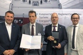 VDI Verein Deutscher Ingenieure e.V.: VDI-Ehrenmedaille für Udo Stahlberg