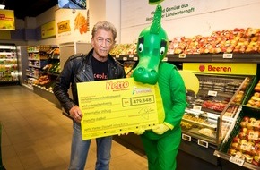 Netto Marken-Discount Stiftung & Co. KG: Partnerschaft f&uuml;r den guten Zweck: 479.848 Euro f&uuml;r Kinder in Not: Erfolgreiche Spendenaktion von Netto Marken-Discount und der Peter Maffay Stiftung