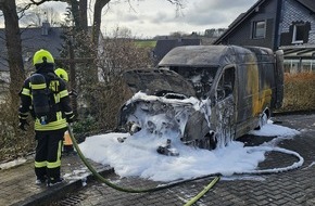 Feuerwehr Wenden: FW Wenden: PKW Brände rufen Feuerwehr auf den Plan