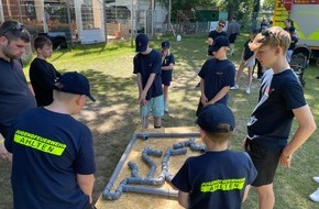 Freiwillige Feuerwehr Lehrte: FW Lehrte: Feuerwehr richtet Stadtjugendfeuerwehr Zeltlager in Arpke aus