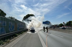 Feuerwehr Bochum: FW-BO: Fahrzeugbrand auf der BAB 40 am Mittwochnachmittag