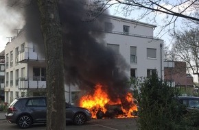 Feuerwehr Dortmund: FW-DO: Verletztes Kind bei PKW Brand