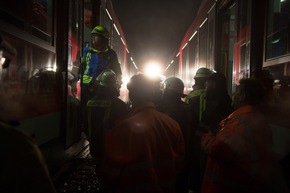 RKiSH: 40 Verletzte bei Zugunglück auf der Rendsburger Eisenbahnbrücke - Rettungskräfte proben den Ernstfall