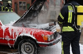 Freiwillige Feuerwehr Gemeinde Schiffdorf: FFW Schiffdorf: Beherztes Eingreifen kann schlimmeres verhindern: Anwohner starten Löschversuche