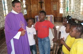nph Kinderhilfe Lateinamerika e.V.: "Arbeit schaffen ist eine humanitäre Notwendigkeit" / In Haiti kämpfen die Menschen weiter ums Überleben (FOTO)