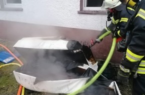 Freiwillige Feuerwehr Schalksmühle: FW Schalksmühle: Bett brennt in Schlafzimmer