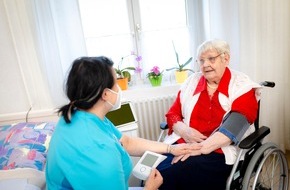 AOK Sachsen-Anhalt: Umfrage zur Pflege zeigt: Reformen, finanzielle Stabilit&auml;t und mehr Beratung dringend n&ouml;tig / Menschen in Sachsen-Anhalt am unzufriedensten mit Arbeit der Bundesregierung