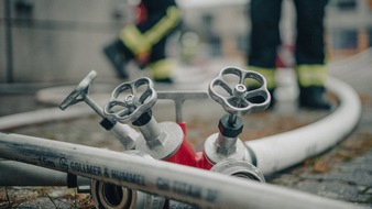 Feuerwehr Moers: FW Moers: Erneuter Brand in leerstehendem Gewerbekomplex