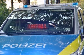 Polizei Mettmann: POL-ME: Auto kollidiert mit Motorrad - zwei Verletzte - Ratingen - 2405020