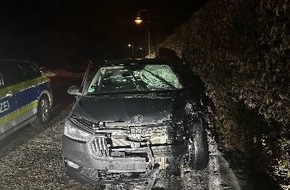 Polizeiinspektion Stade: POL-STD: Unbekannter Autofahrer verursacht Unfall auf dem Ottensener Weg in Buxtehude mit hohem Sachschaden und fl&uuml;chtet - Polizei sucht Zeugen