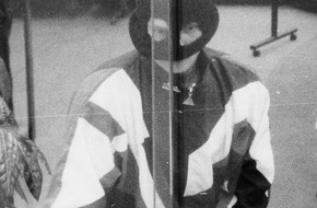 Polizei Düren: POL-DN: 031126 -6- Fahndung nach den Bankräubern