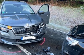 Kreispolizeibehörde Oberbergischer Kreis: POL-GM: Drei Verletzte bei Frontalzusammenstoß auf eisglatter Straße