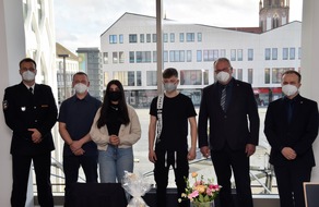 Polizeiinspektion Neubrandenburg: POL-NB: Bürger für Zivilcourage geehrt
