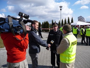 POL-H: Die Polizeidirektion Hannover unterstützt die polnische Polizei bei den Vorbereitungen zur Fußball-Europameisterschaft 2012