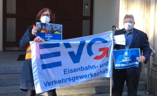 EVG Eisenbahn- und Verkehrsgewerkschaft: EVG Martin Burkert: Nach Entlassungsplänen für Beschäftigte – Protestaktion vor der Rumänischen Botschaft