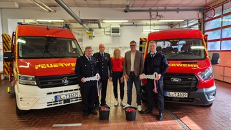 Kreisfeuerwehr Oldenburg: FW-OLL: Zwei neue Mannschaftstransportwagen offiziell &uuml;bergeben