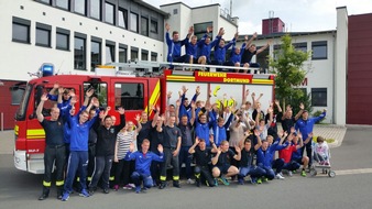 Feuerwehr Dortmund: FW-DO: Schüler der Max-Wittmann-Schule zu Besuch im Ausbildungszentrum