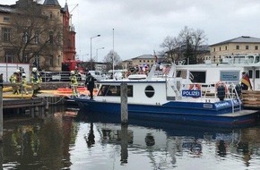 Landeswasserschutzpolizeiamt Mecklenburg-Vorpommern: LWSPA M-V: Fahrgastschiff auf dem Schweriner See drohte zu sinken