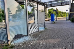 Bundespolizeidirektion Sankt Augustin: BPOL NRW: Zerstörungswut am Bahnhof - Bundespolizei nimmt Täter fest