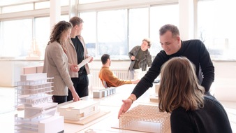 Leibniz Universität Hannover: Pressemitteilung Nr. 030/2025 der Leibniz Universität Hannover   Hervorragende Bilanz für die Architektur beim CHE Hochschulranking