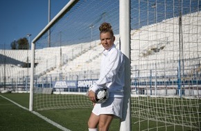 Booking.com B.V: Fußball inspiriert Reisen: Laut Booking.com, offiziellem Buchungspartner für Unterkünfte der UEFA Women's EURO 2022(TM), machen Reisen zu Fußballspielen die Menschen abenteuerlustiger