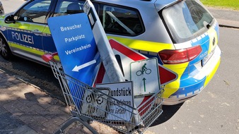 Polizeiinspektion Wilhelmshaven/Friesland: POL-WHV: Diebstahl von Verkehrszeichen - Zeugin beobachtet bei ihrem Spaziergang einen Jugendlichen, der diverse Verkehrszeichen in eine Wohnung trägt