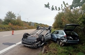 Polizeiinspektion Cuxhaven: POL-CUX: Verkehrsunfall auf der BAB27 - drei Personen leicht verletzt (Lichtbild in der Anlage)