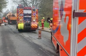 Feuerwehr Velbert: FW-Velbert: Tragischer Verkehrsunfall auf der Wodanstraße
