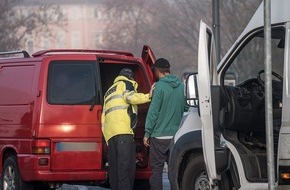 Bundespolizeidirektion Sankt Augustin: BPOL NRW: Bundespolizei deckt am Wochenende drei Schleusungen auf - Mehrfach auff&auml;lliger Schleuser wird gestellt