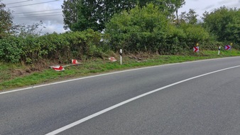 Polizeidirektion Flensburg: POL-FL: Horstedt - Verkehrsunfallflucht, Polizei sucht Zeugen