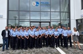 Kreispolizeibehörde Ennepe-Ruhr-Kreis: POL-EN: Ennepe-Ruhr-Kreis: 28 Kommissaranwärterinnen und -anwärter treten ihren Dienst an