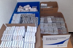 Bundespolizeiinspektion Bad Bentheim: BPOL-BadBentheim: Rund 23.500 rezeptpflichtige Schmerztabletten sichergestellt
