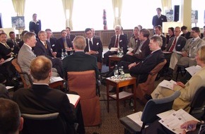 SCHUFA Holding AG: 1. Wiesbadener Symposium der Schufa Holding AG