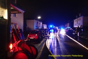 FW-PL: Zwei Einsätze innerhalb von zwei Stunden. Straße unter Wasser und Brand im Keller