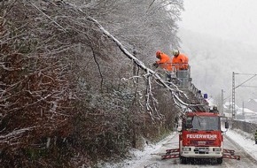 Feuerwehr Wetter (Ruhr): FW-EN: Wetter (Ruhr) - Insgesamt 6 Einsätze für die Freiwillige Feuerwehr Wetter (Ruhr) am gestrigen Donnerstag