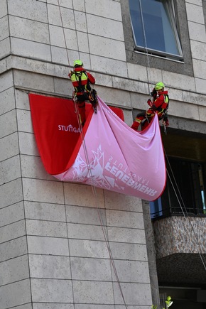 FW Stuttgart: Vorstellung einer neuen Designlinie für die Feuerwehr Stuttgart