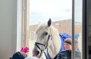 Bundespolizeipräsidium: BPOLP Potsdam: Bundespolizei engagiert sich beim Vorlesetag