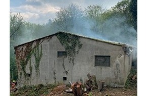 Polizei Mettmann: POL-ME: Scheunenbrand - die Polizei ermittelt - 2504095
